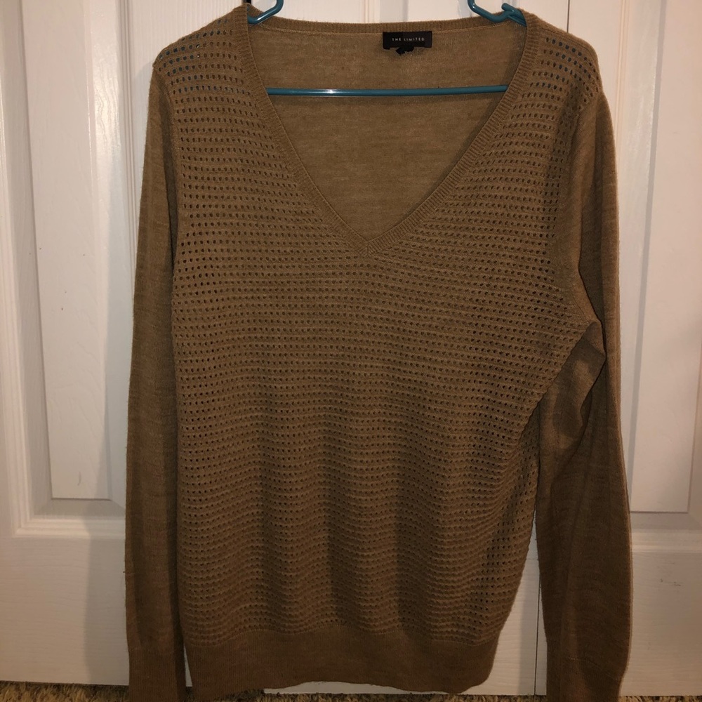 Cute brown sweater